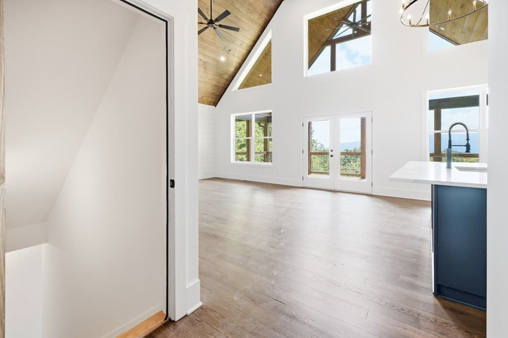 579 Overlook Loop, Young Harris GA 30582 - Photo