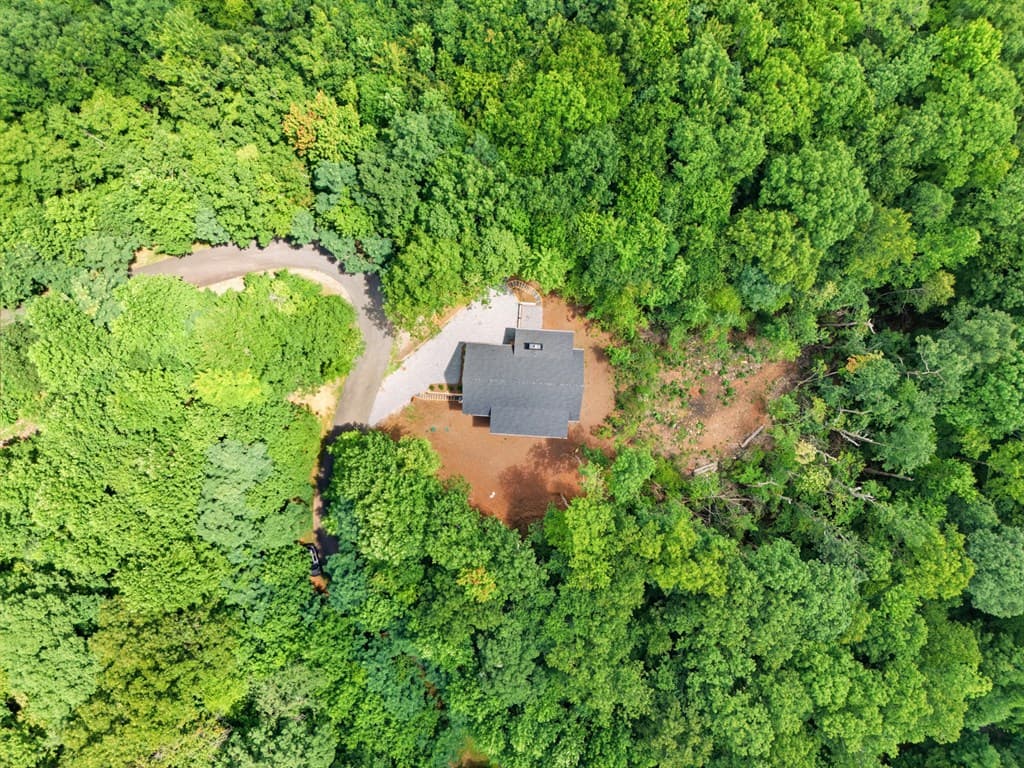 579 Overlook Loop, Young Harris GA 30582 - Photo