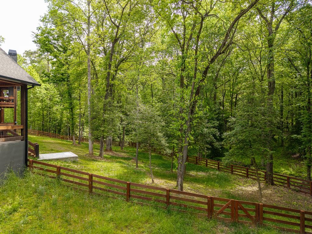 522 Lees Ride, Mccaysville GA 30555 - Photo