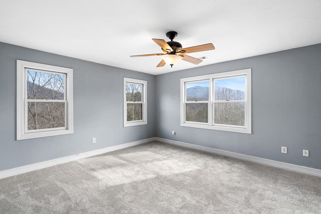 202 Bell Orchard Drive, Hayesville NC 28904 - Photo