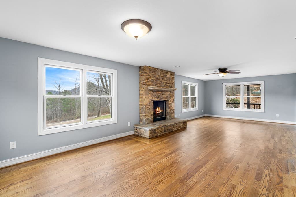 202 Bell Orchard Drive, Hayesville NC 28904 - Photo