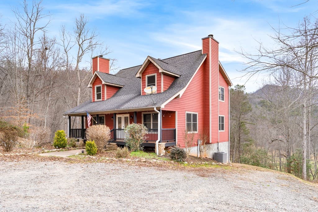 202 Bell Orchard Drive, Hayesville NC 28904 - Photo