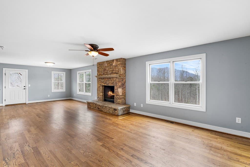 202 Bell Orchard Drive, Hayesville NC 28904 - Photo