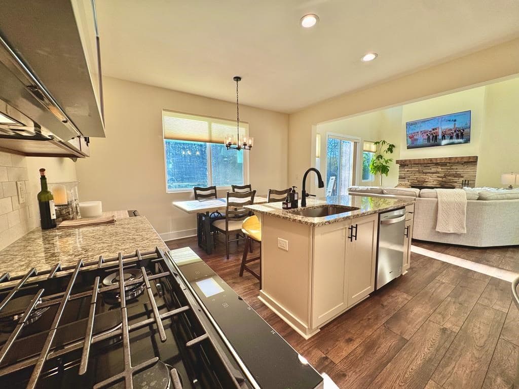 939 Sunset Road, Epworth GA 30541 - Photo