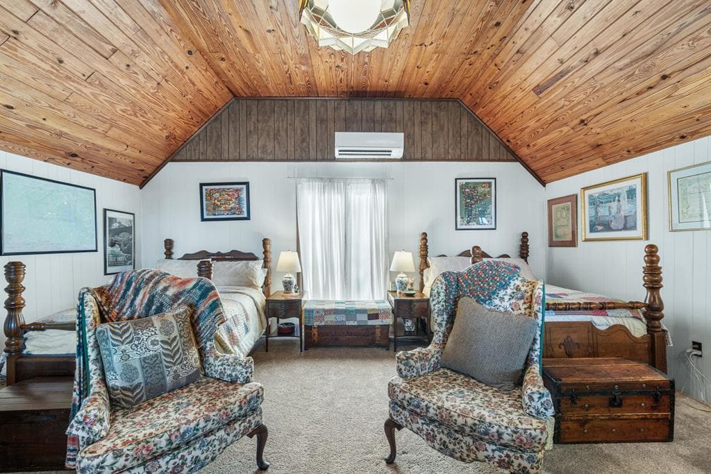 416 Autumn Hills Drive, Blairsville GA 30560 - Photo