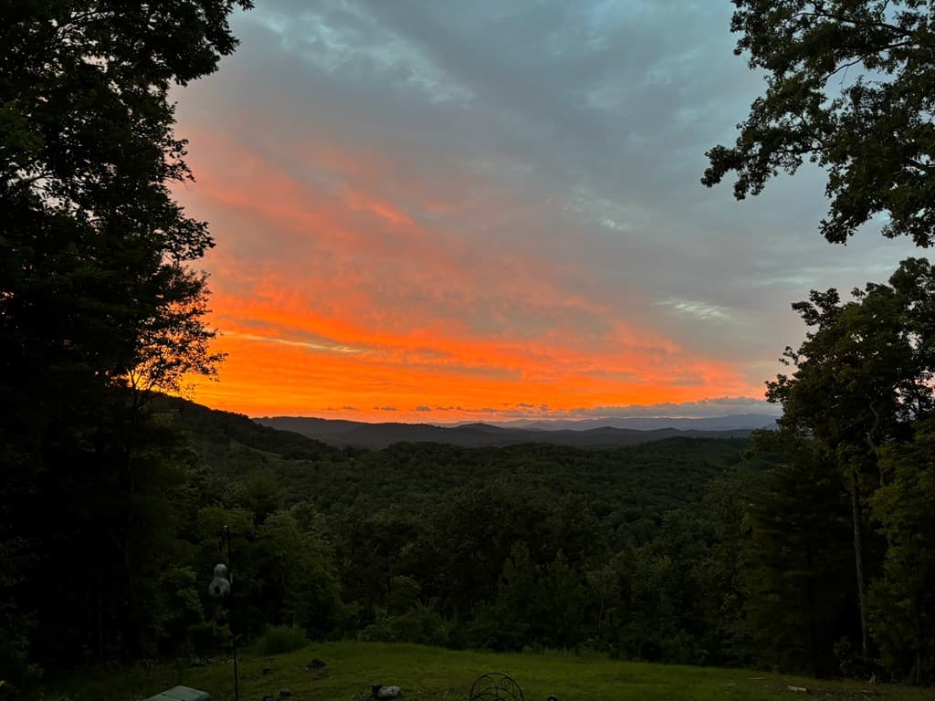 416 Autumn Hills Drive, Blairsville GA 30560 - Photo