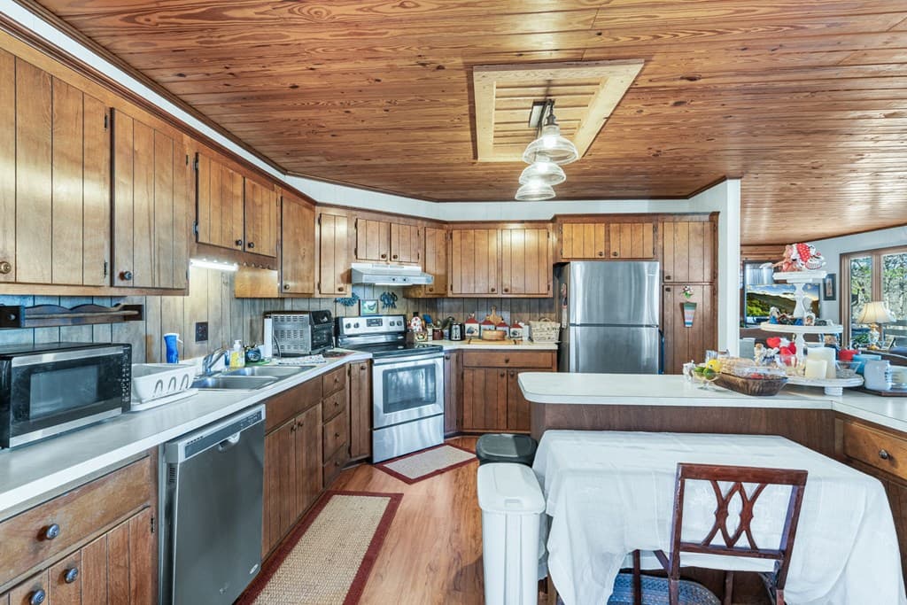 416 Autumn Hills Drive, Blairsville GA 30560 - Photo