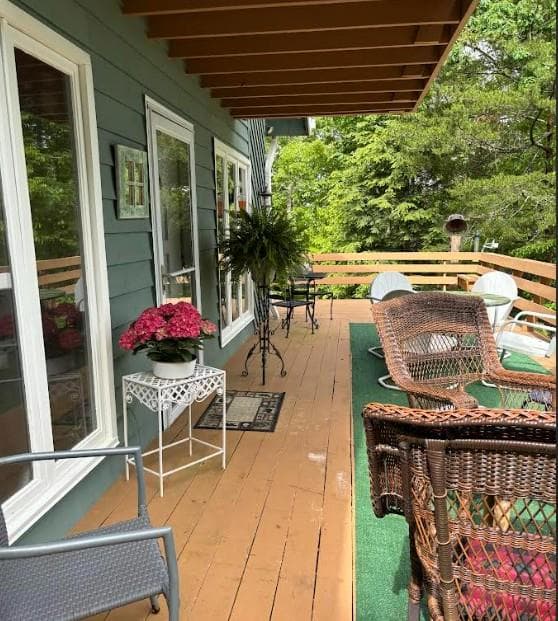 416 Autumn Hills Drive, Blairsville GA 30560 - Photo