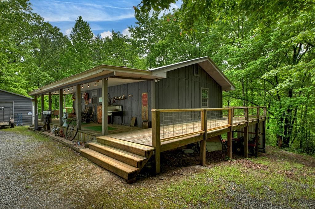 636 Bear Paw Trail, Blue Ridge GA 30513 - Photo