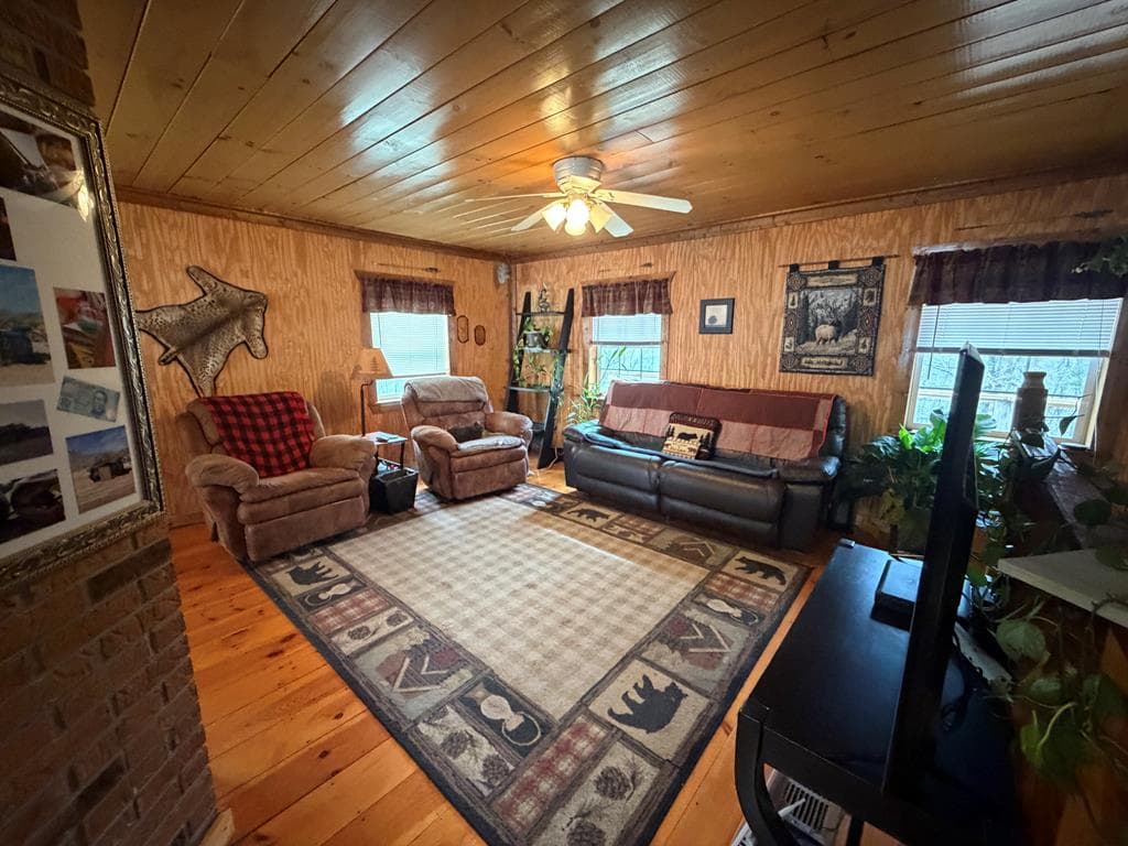636 Bear Paw Trail, Blue Ridge GA 30513 - Photo