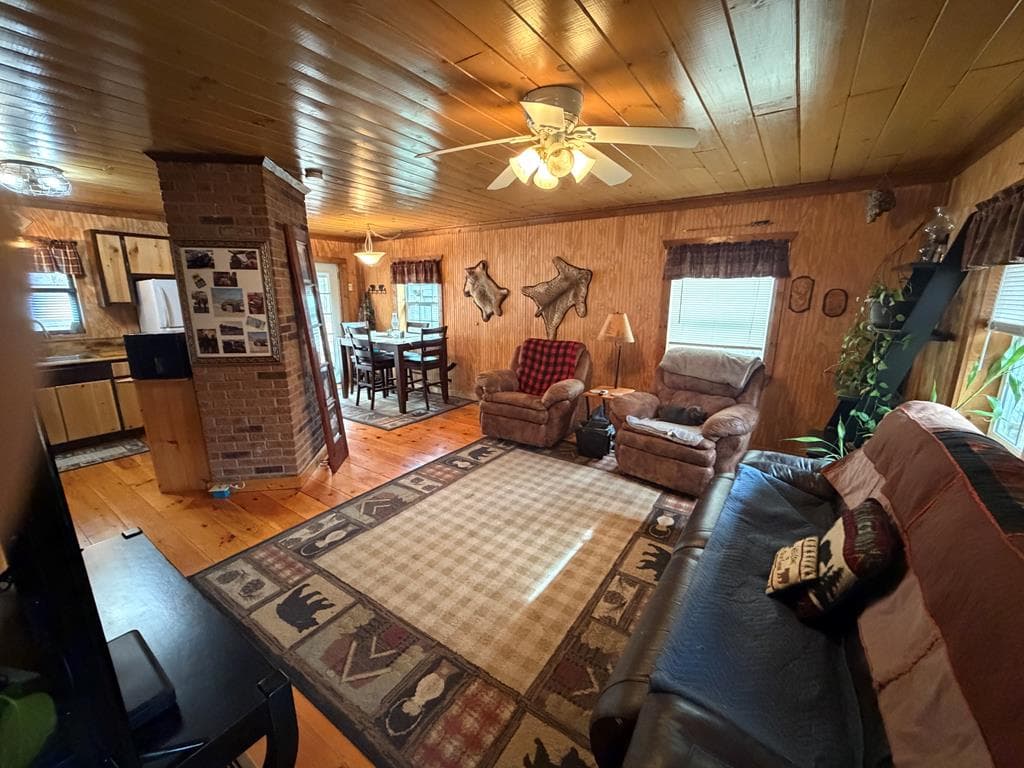 636 Bear Paw Trail, Blue Ridge GA 30513 - Photo