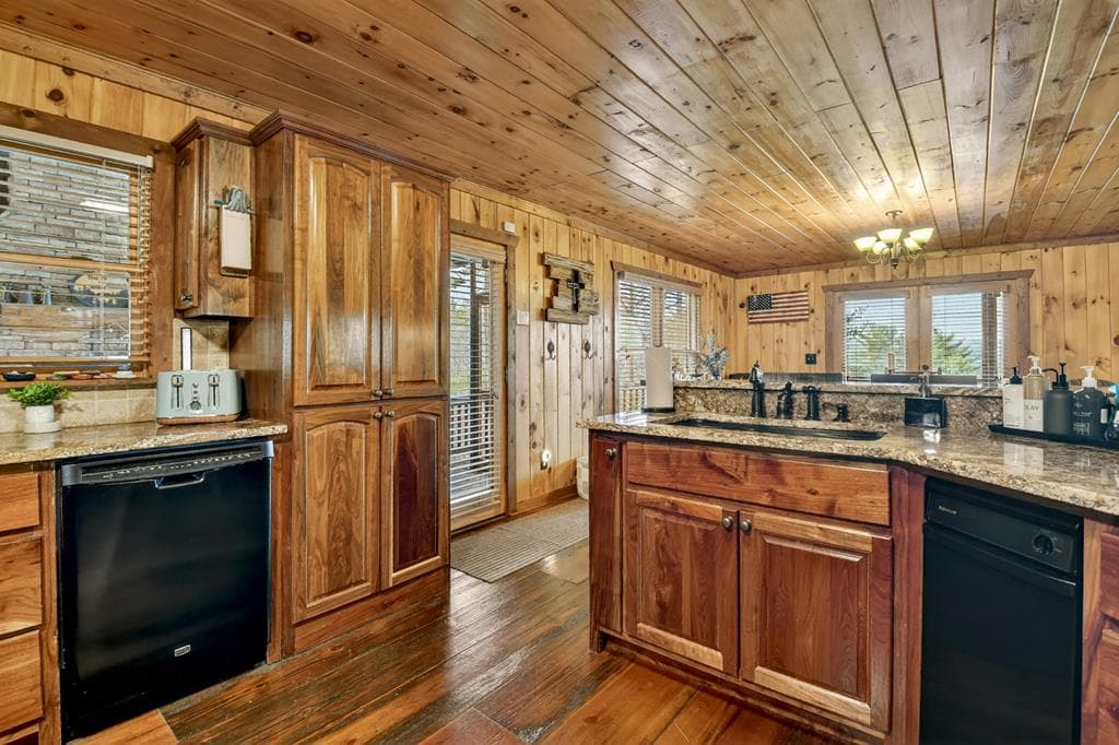 71 Rising Fawn Drive, Mineral Bluff GA 30559 - Photo