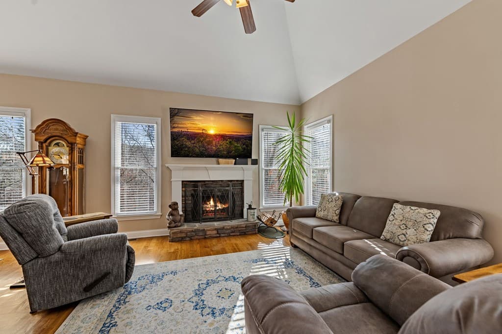 381 Madison Lane, Jasper GA 30143 - Photo