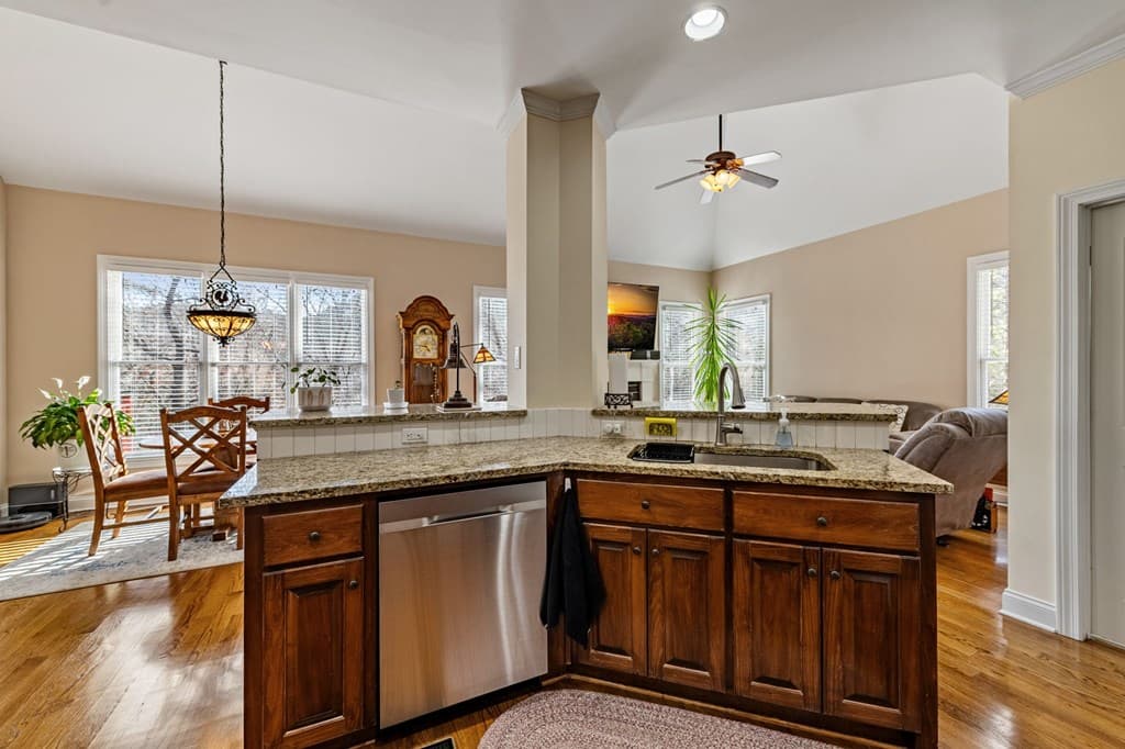 381 Madison Lane, Jasper GA 30143 - Photo