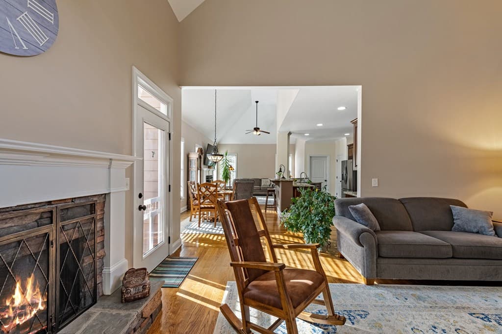 381 Madison Lane, Jasper GA 30143 - Photo