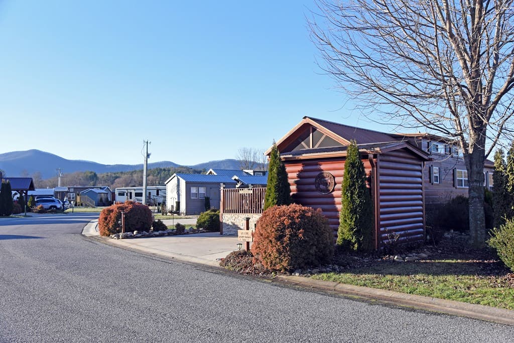 52 Foggy Mountain Road, Blairsville GA 30512 - Photo