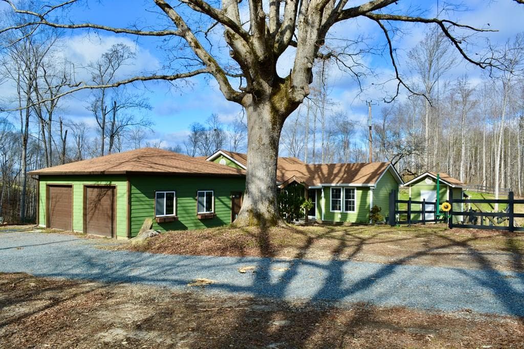 100 Quiet Lane, Blue Ridge AL 35013 - Primary photo