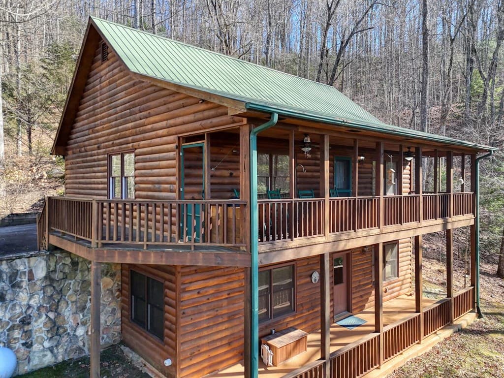 310 Barefoot Hills Road, Hiawassee GA 30546 - Photo