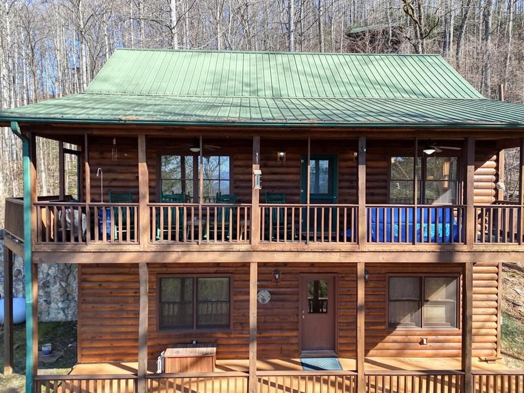 310 Barefoot Hills Road, Hiawassee GA 30546 - Primary photo