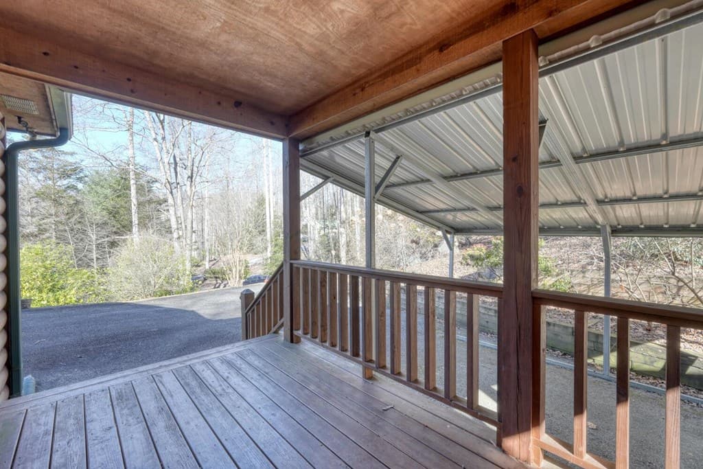 310 Barefoot Hills Road, Hiawassee GA 30546 - Photo