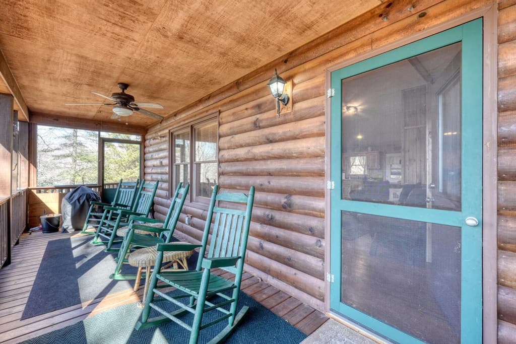 310 Barefoot Hills Road, Hiawassee GA 30546 - Photo