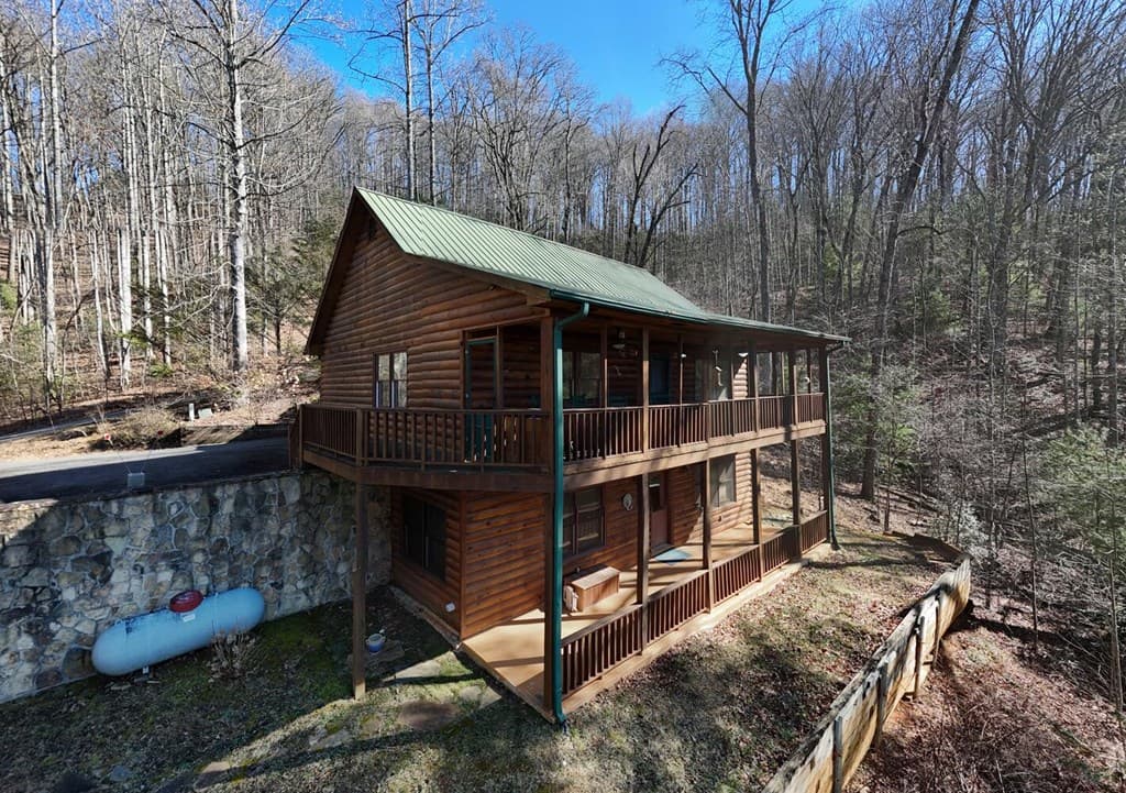 310 Barefoot Hills Road, Hiawassee GA 30546 - Photo