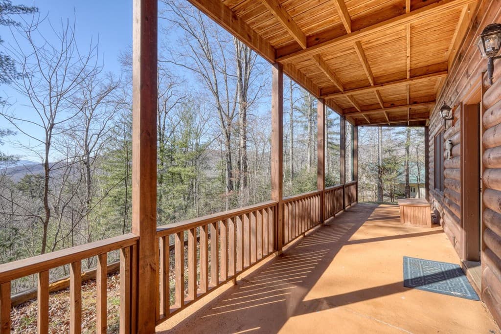 310 Barefoot Hills Road, Hiawassee GA 30546 - Photo