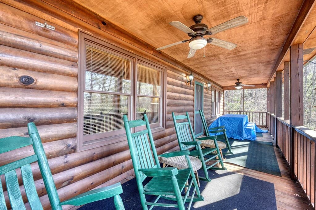 310 Barefoot Hills Road, Hiawassee GA 30546 - Photo