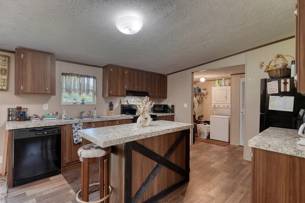 9656 Phillips Road, Young Harris GA 30582 - Photo