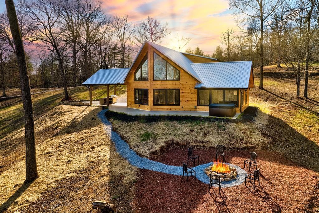187 Briar Woods Lane, Blue Ridge GA 30513 - Primary photo
