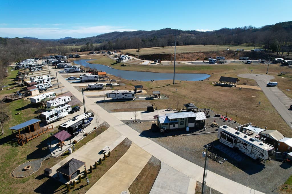 192 Mountain Meadows Drive, Morganton GA 30560 - Photo