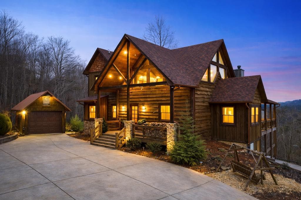355 W Shalom Court, Blue Ridge GA 30513 - Photo