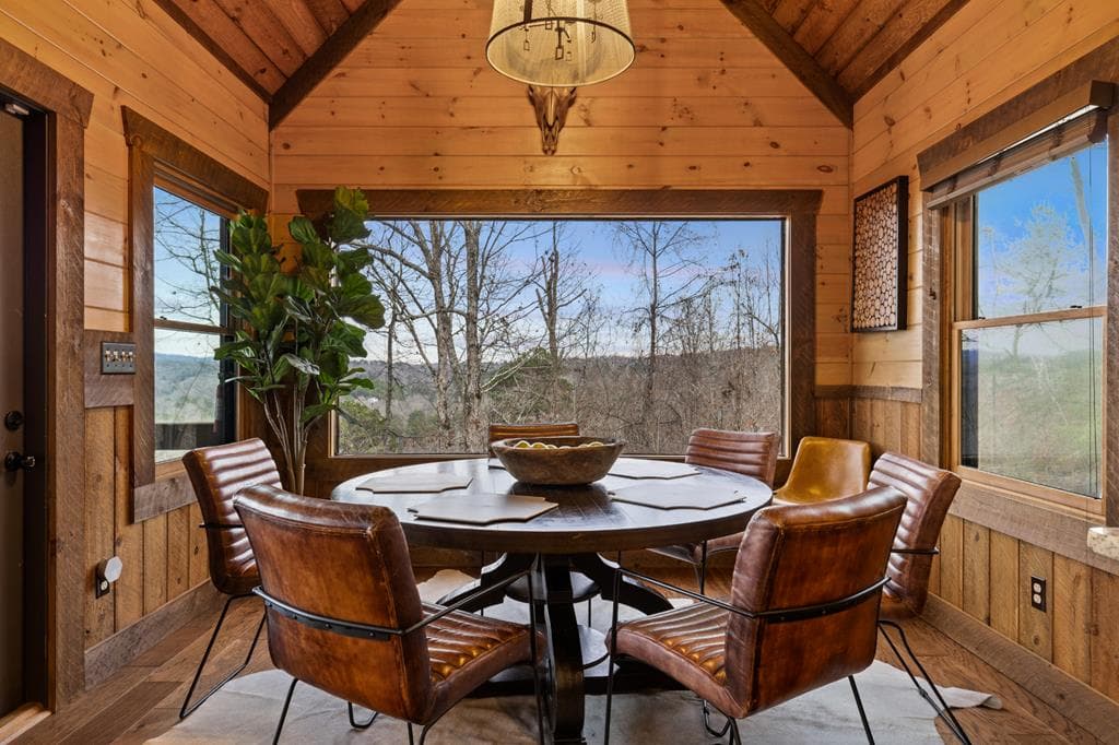 355 W Shalom Court, Blue Ridge GA 30513 - Photo