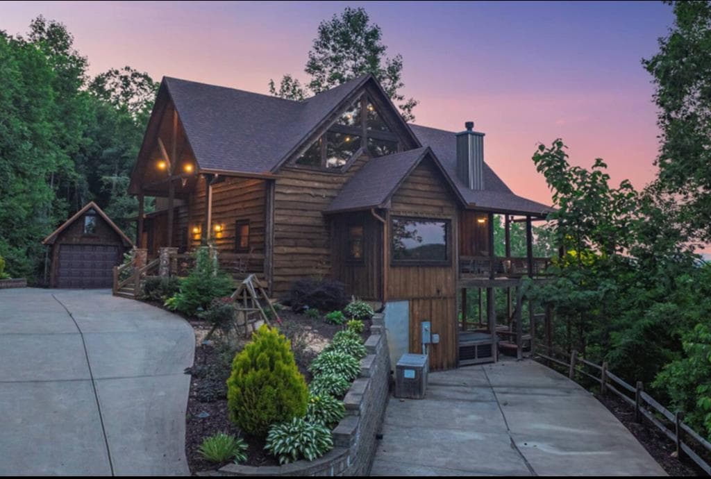 355 W Shalom Court, Blue Ridge GA 30513 - Photo