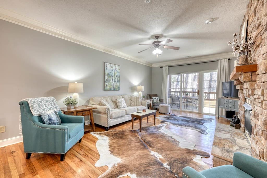 112 Glen Eagle Ct D202, Clayton GA 30525 - Photo