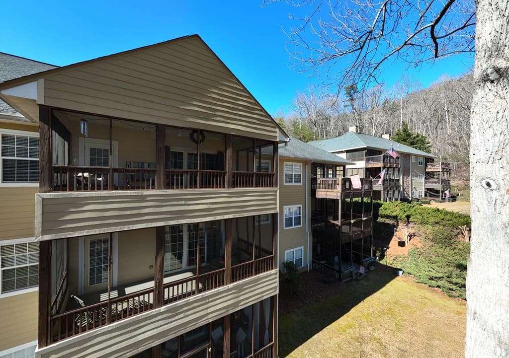 112 Glen Eagle Ct D202, Clayton GA 30525 - Photo