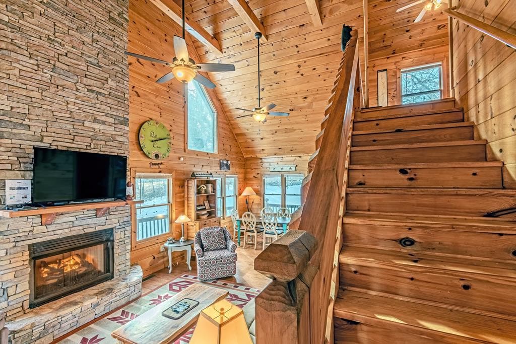 1023 Knollwood Road, Mineral Bluff GA 30559 - Photo