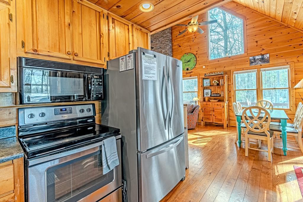 1023 Knollwood Road, Mineral Bluff GA 30559 - Photo