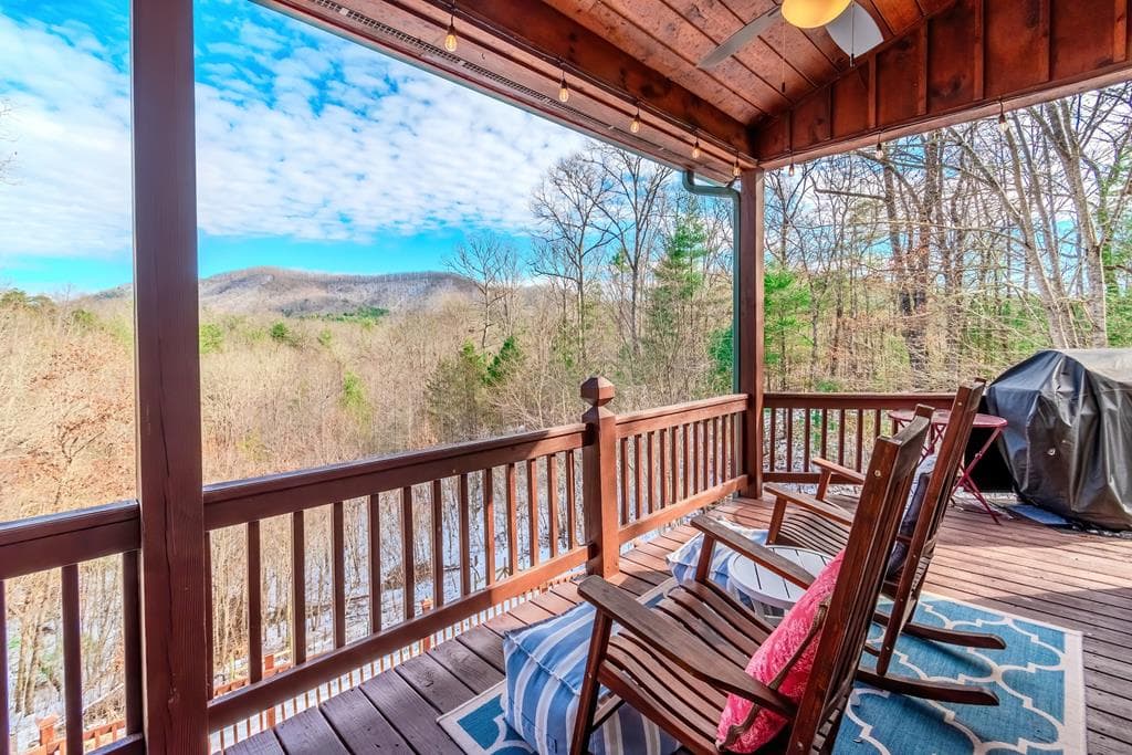 1023 Knollwood Road, Mineral Bluff GA 30559 - Photo