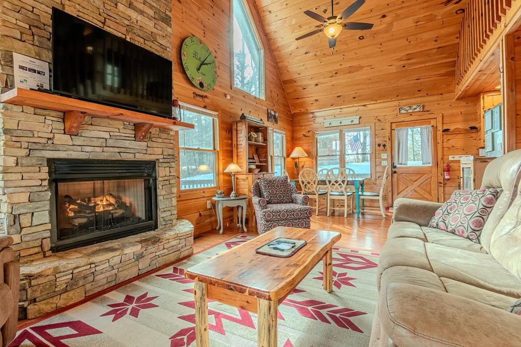 1023 Knollwood Road, Mineral Bluff GA 30559 - Photo
