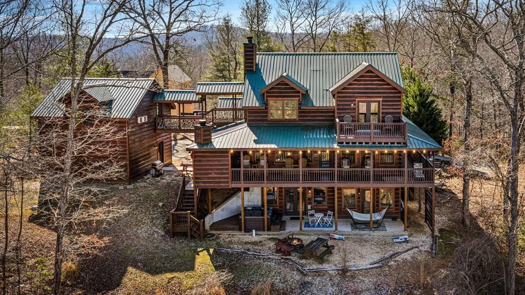 31 Hope Drive, Blue Ridge GA 30513 - Primary photo