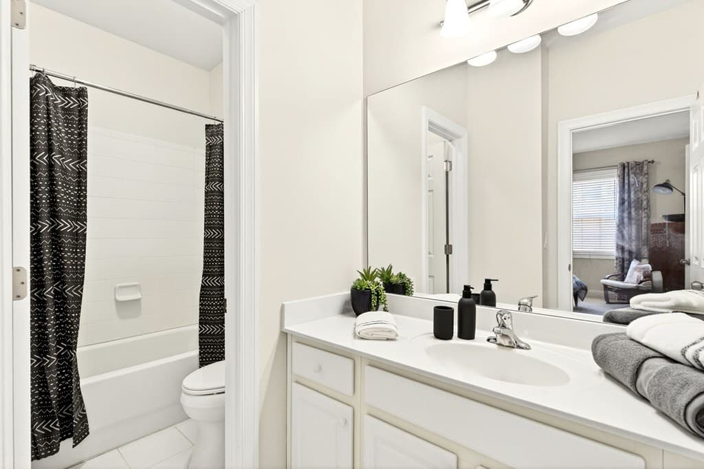 1603 Rivergreen Court, Atlanta GA 30339 - Photo