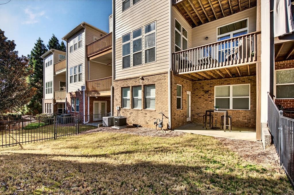 1603 Rivergreen Court, Atlanta GA 30339 - Photo