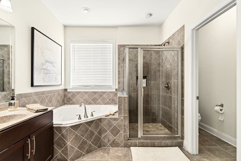 1603 Rivergreen Court, Atlanta GA 30339 - Photo
