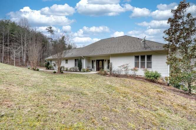 105 Carroll Lake Lane, Hayesville NC 28904 - Photo