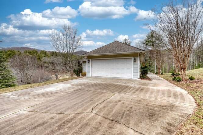 105 Carroll Lake Lane, Hayesville NC 28904 - Photo
