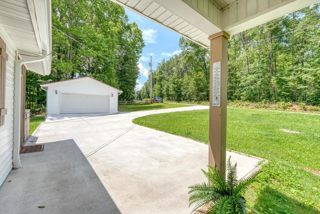 643 Number 20 Mine Road, Mccaysville GA 30555 - Photo