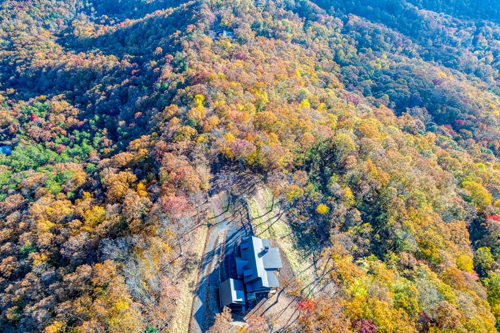 180 Wawayanda Drive, Mineral Bluff GA 30559 - Photo
