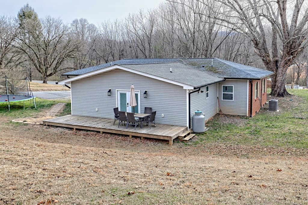 25 Grizzle Drive, Blairsville GA 30512 - Photo