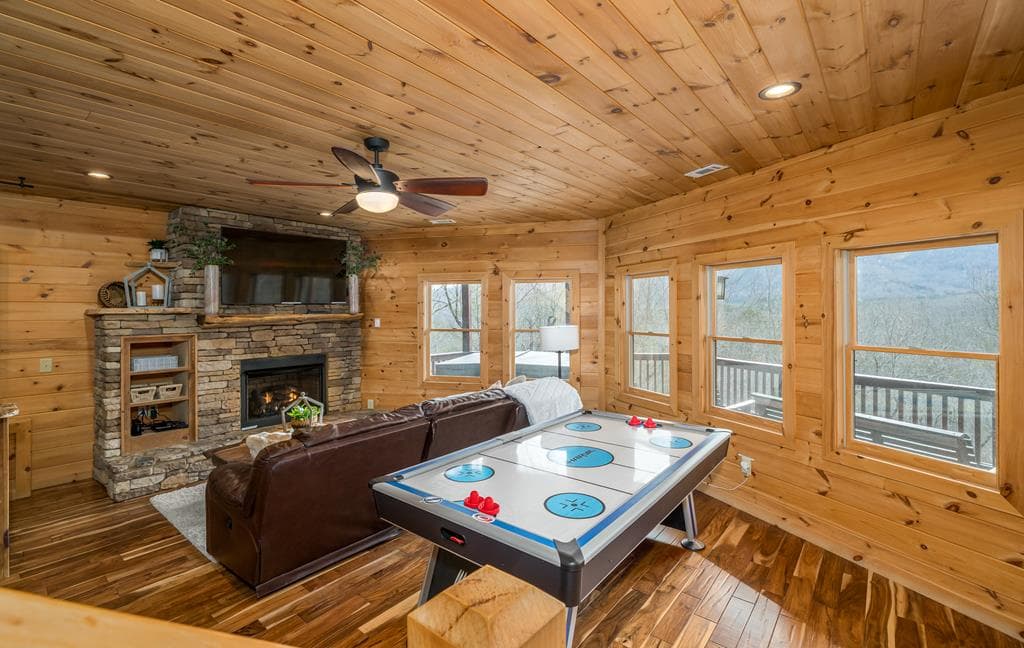 411 Ridge Trail, Blue Ridge GA 30513 - Photo
